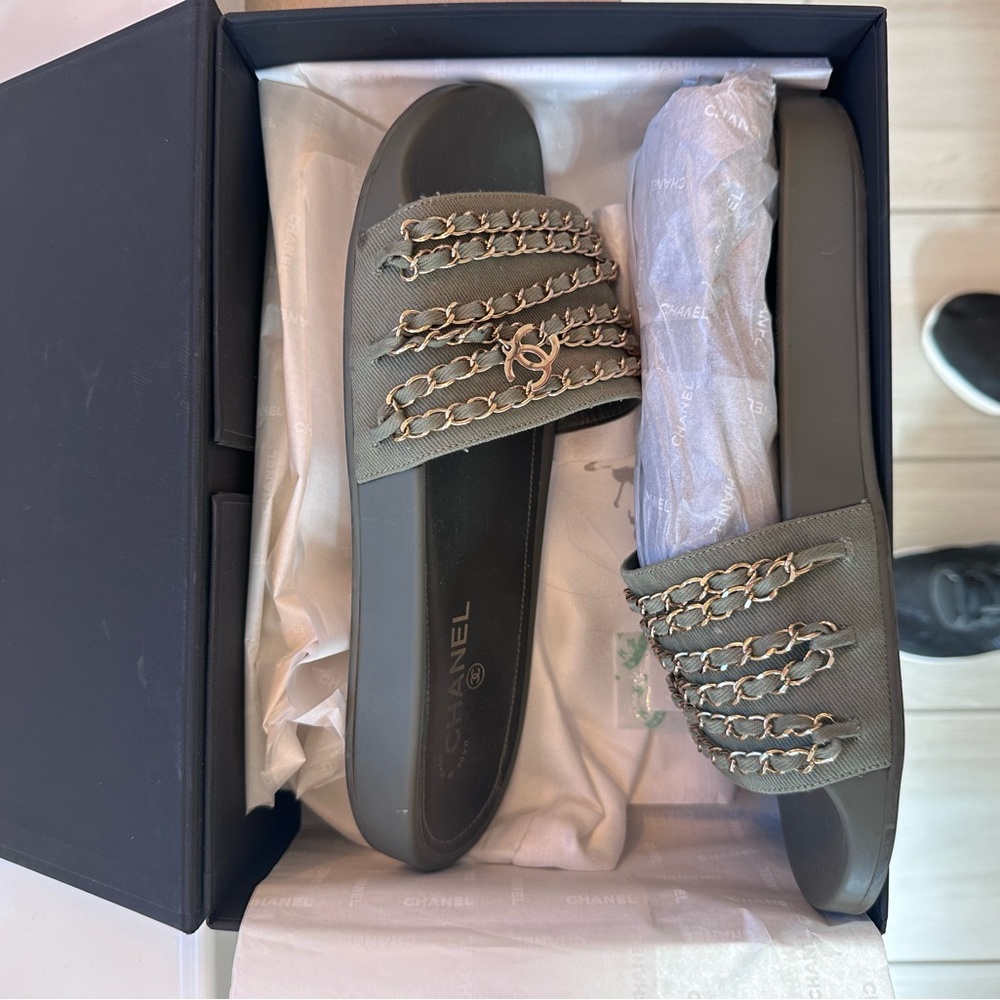 100% authentic green Chanel slides